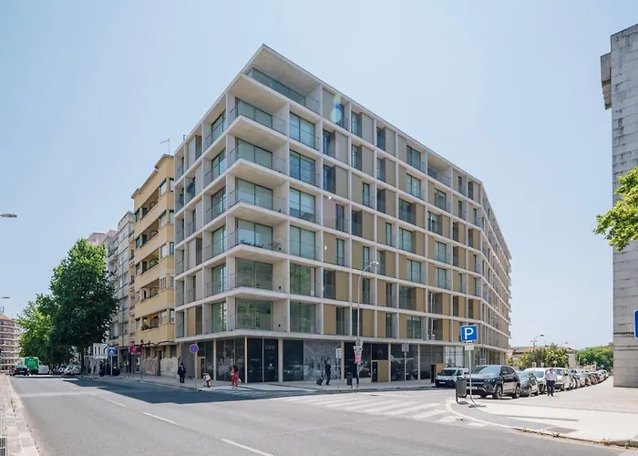 Batun - 1 Bedroom In Areeiro * ליסבון